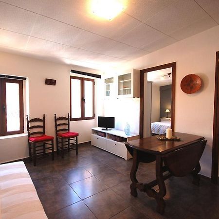 Lets Holidays Cozy Apartment 70 M. From The Beach In Tossa Tossa de Mar Esterno foto