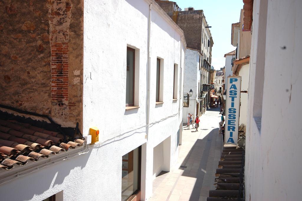 Lets Holidays Cozy Apartment 70 M. From The Beach In Tossa Tossa de Mar Esterno foto